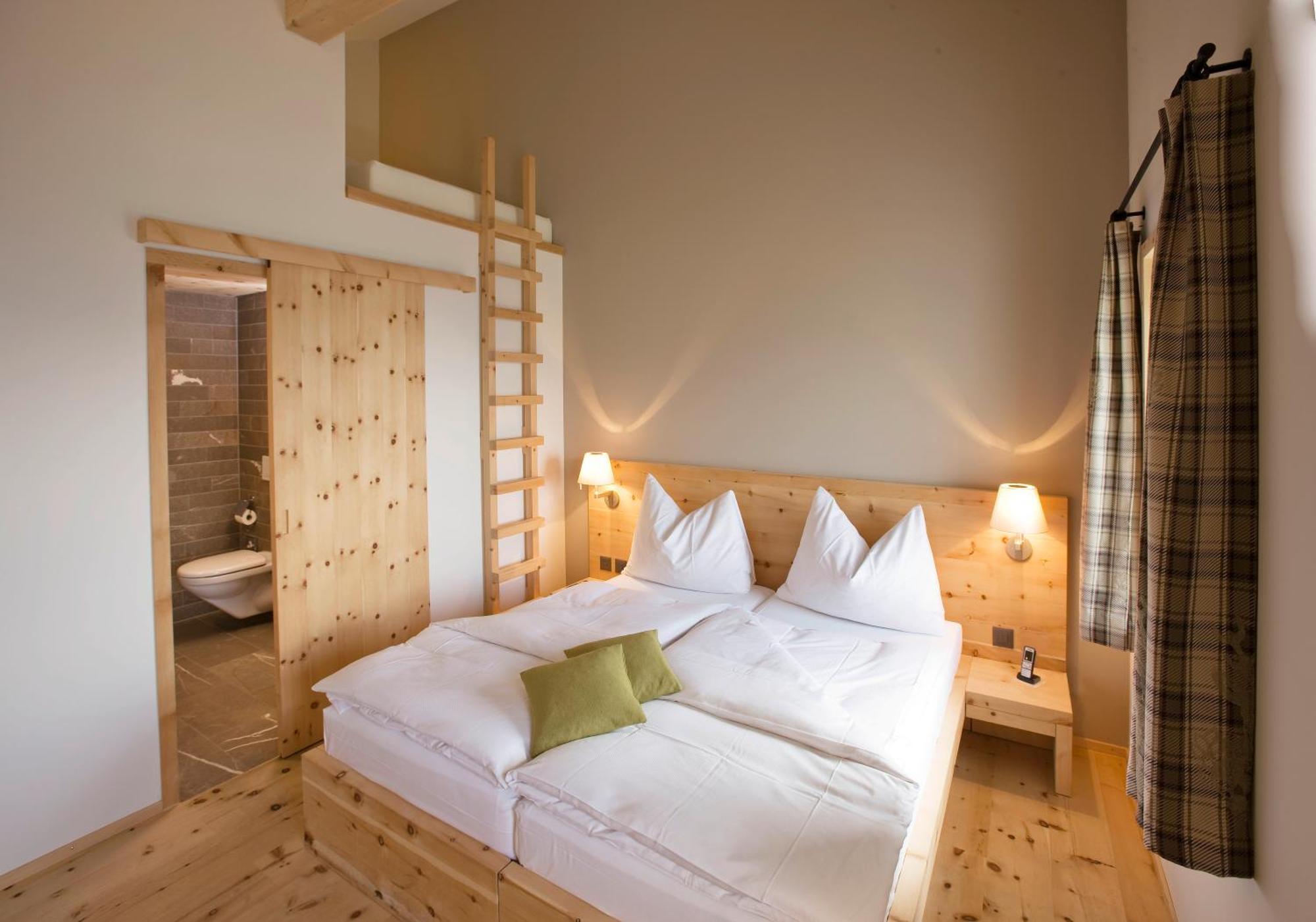 Romantik Hotel Muottas Muragl Samedan Luaran gambar