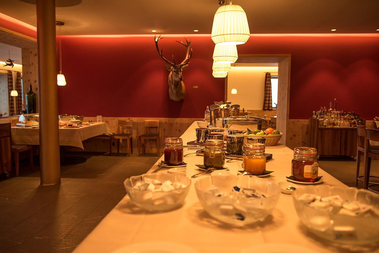 Romantik Hotel Muottas Muragl Samedan Luaran gambar