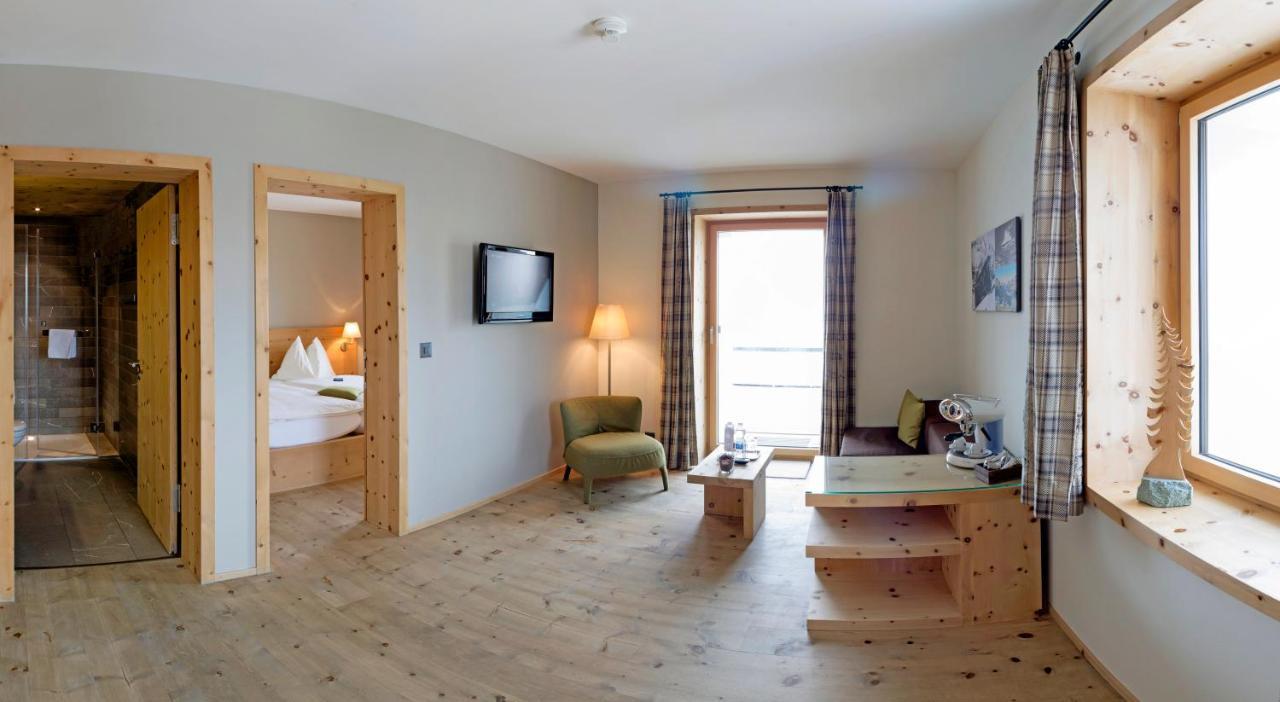 Romantik Hotel Muottas Muragl Samedan Luaran gambar